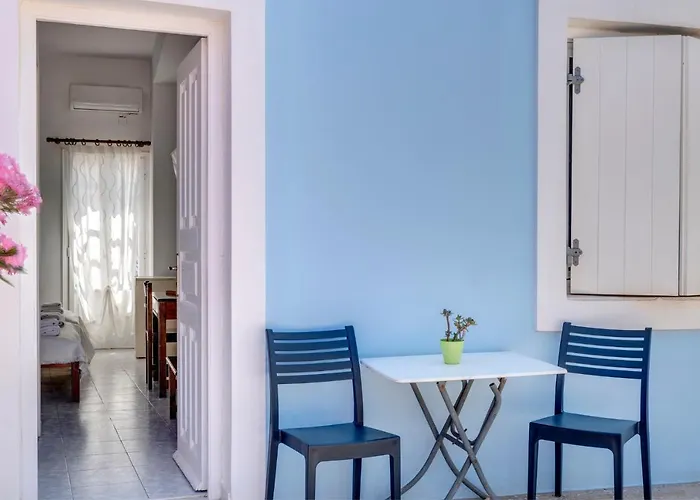 Blue Sea מלון 2*