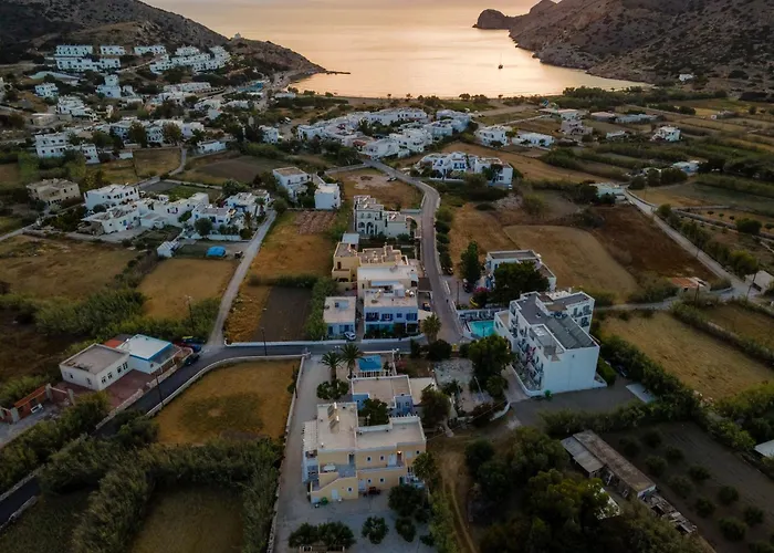 Blue Sea מלון 2*